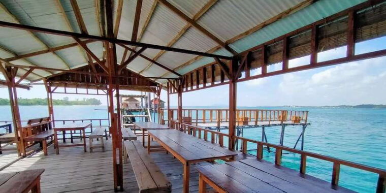 bintan-tour-snorkeling-white-sand