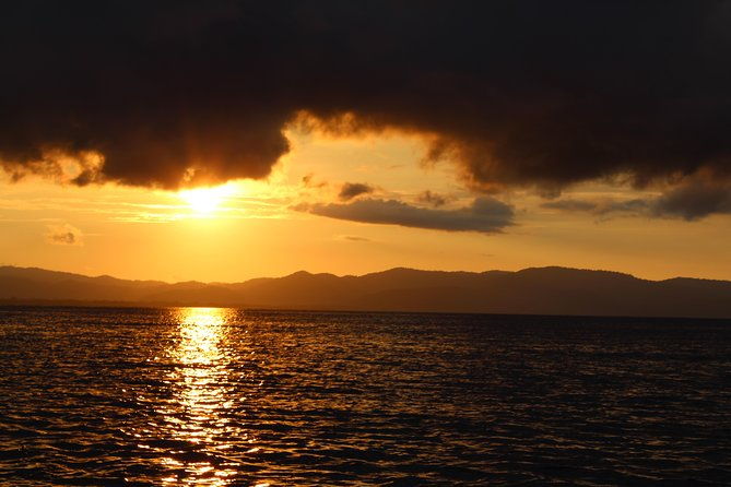 bio-luminescence-and-sunset-kayak-tour