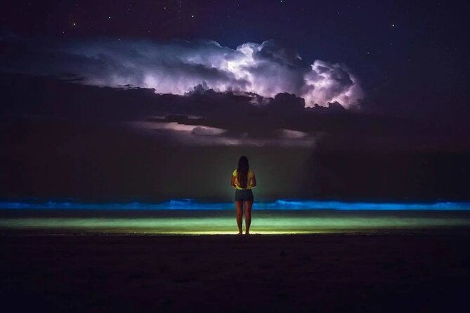 bioluminescent-bay-adventure-in-grand-cayman