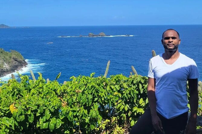 birdwatching-waterfall-rainforest-and-island-nature-tours