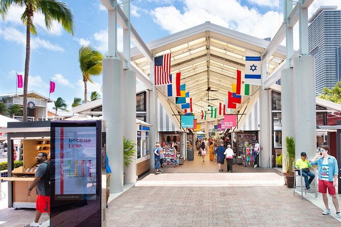 biscayne-bay-and-celebrity-island-homes-boat-tour-90-minute