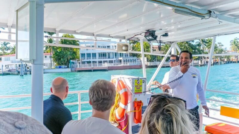 biscayne-bay-boat-ride-with-stops-in-miami-beach-and-miami