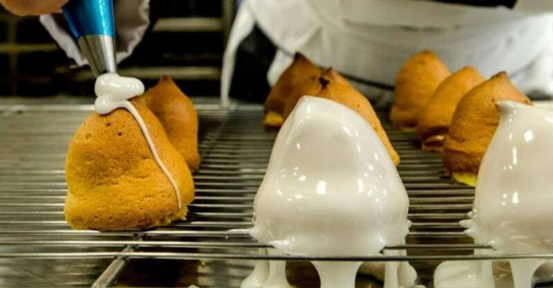 bisceglie-private-tour-with-typical-sospiro-sweet-tasting