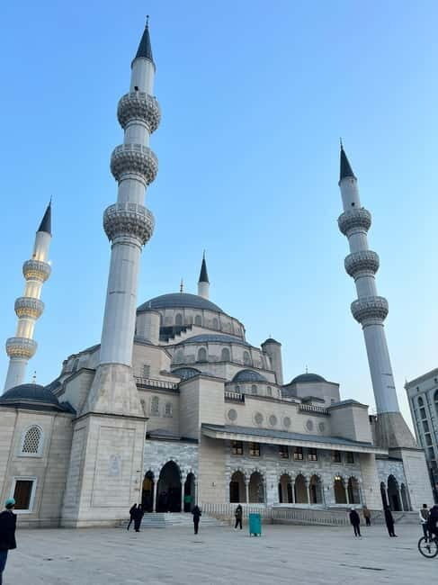 Bishkek: Private City Tour with Local Guide & Snacks - An Overview of the Tour Experience