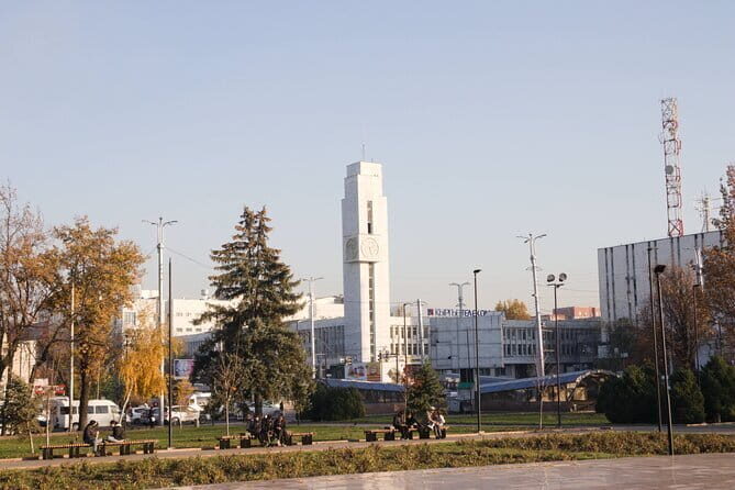 Bishkek Street Murals , Mosaics Arts and Kyrgyz Nomadic History - Kyrgyz State Philharmonic and City Landmarks