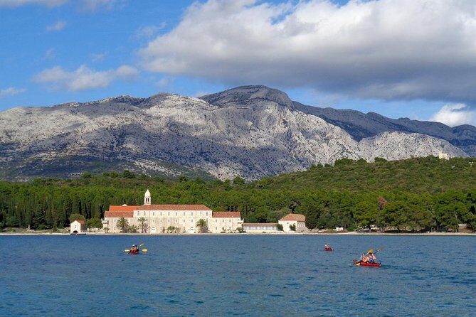 Bits of History - Half day kayak Tour with Wine delight - An In-Depth Look at the Tour Experience