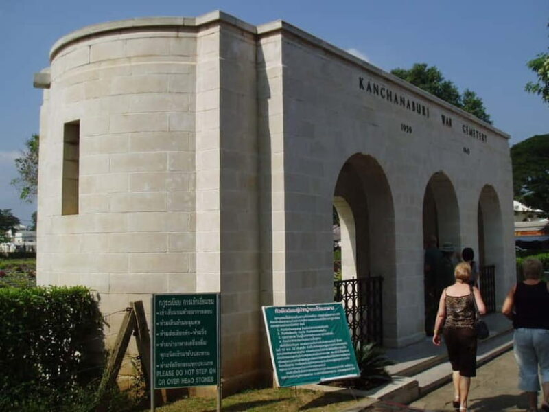 BKK: Damnoen Floating Market, Maeklong Rail & River Bridge - Who Will Love This Tour?