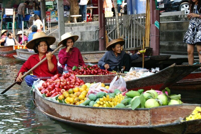 bkk-meet-monkey-mangrove-forest-seafood-market-private