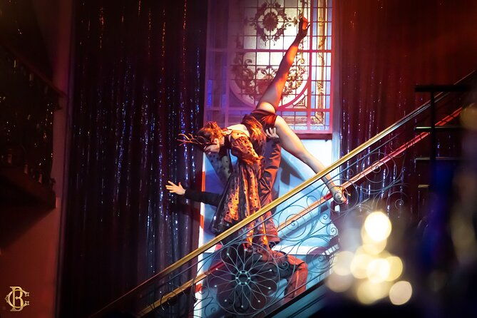 black-tango-show-night-without-time