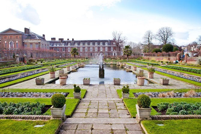 black-taxi-tour-of-london-classic-sightseeing-bespoke-fun