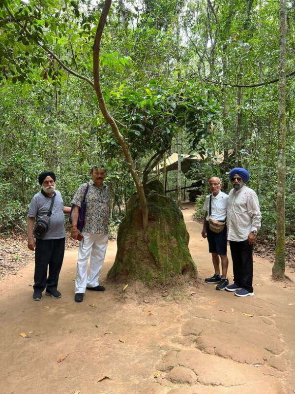 black-virgin-mountain-cu-chi-cao-dai-with-female-guide