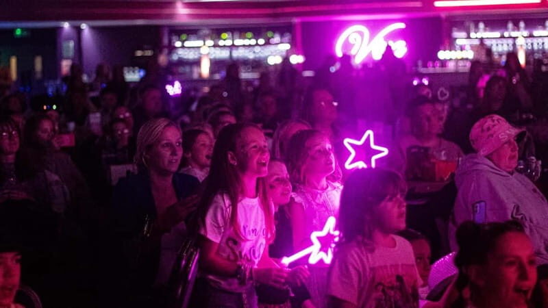 Blackpool: Elf Pop Dreams Christmas Cracker Live Family Show - Who Would Love This Show?