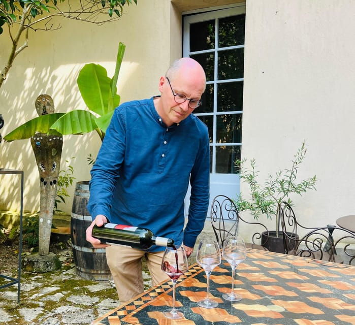 blaye-the-secrets-of-blaye-wine-art-history-and-old-cars