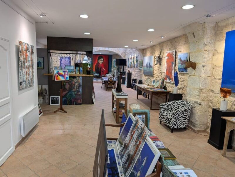 blaye-the-secrets-of-blaye-wine-art-history-and-old-cars