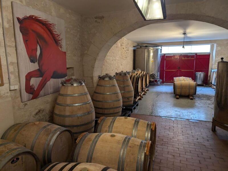 blaye-the-secrets-of-blaye-wine-art-history-and-old-cars