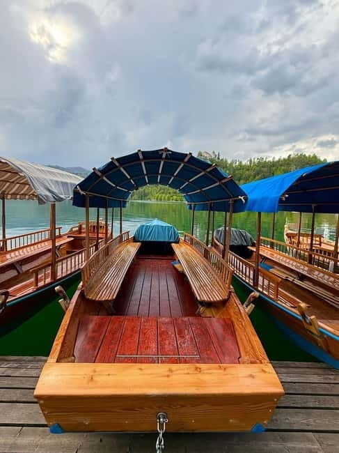 Bled: Lake Bled Guided Walking Tour with Cream Cake - Key Points