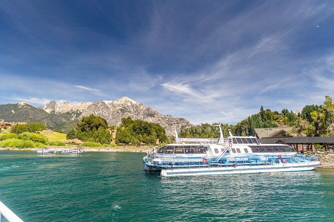 blest-port-and-cantaros-waterfalls-with-frias-lake-tour