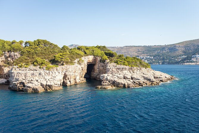 blue-cave-and-caves-discovery-dubrovnik-group-tour-by-boat