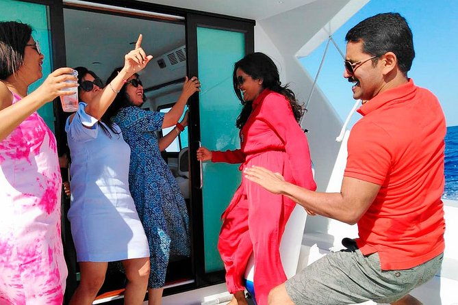 blue-cave-and-hvar-5-islands-speedboat-tour-from-split