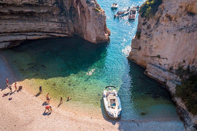 blue-cave-and-hvar-tour-from-trogir