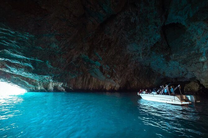 Blue Cave and Our Lady of the Rocks - 3h Private Speedboat Tour - FAQs
