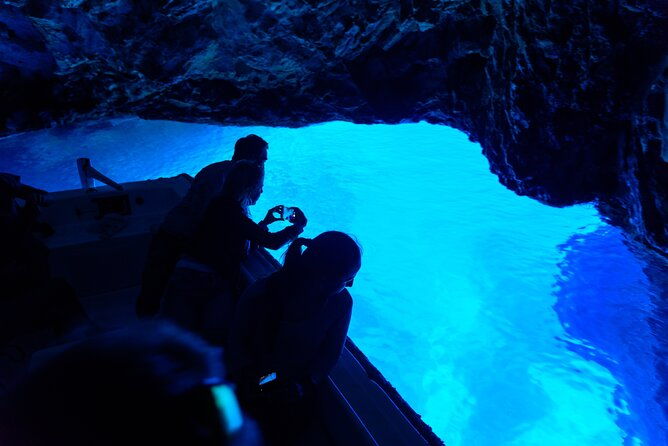 blue-cave-and-town-hvar-with-5-island-boat-tour