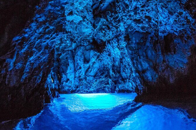 Blue cave group tour with swimming and snorkelling from Hvar - Key Points