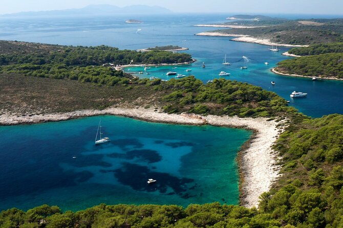 blue-cave-hvar-island-paklenjaci-speedboat-tour-from-split
