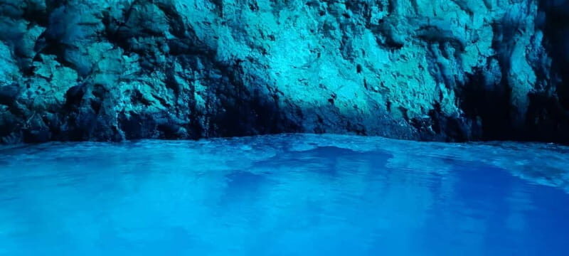 Blue Cave & Island-Hopping Tour with Snorkeling from Split - Who Should Consider This Tour?