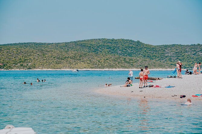 blue-cave-mama-mia-and-hvar-5-island-speedboat-tour-from-trogir