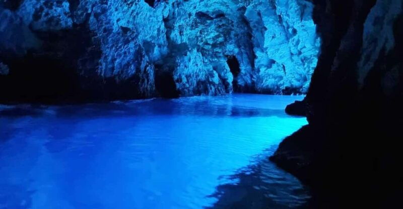 blue-cave-speedboat-trip-from-trogir