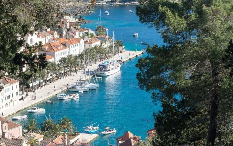 blue-cave-speedboat-trip-from-trogir