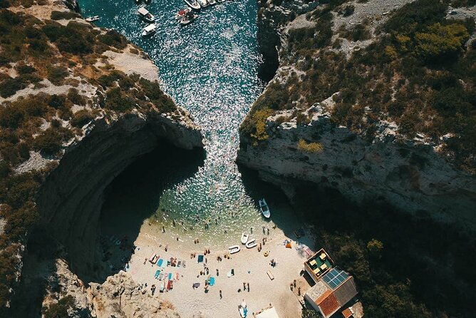 blue-cave-vis-island-speedboat-tour-from-hvar