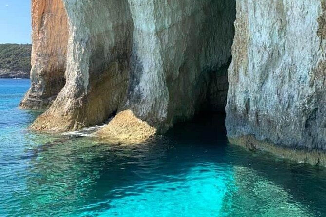 blue-caves-of-zakynthos