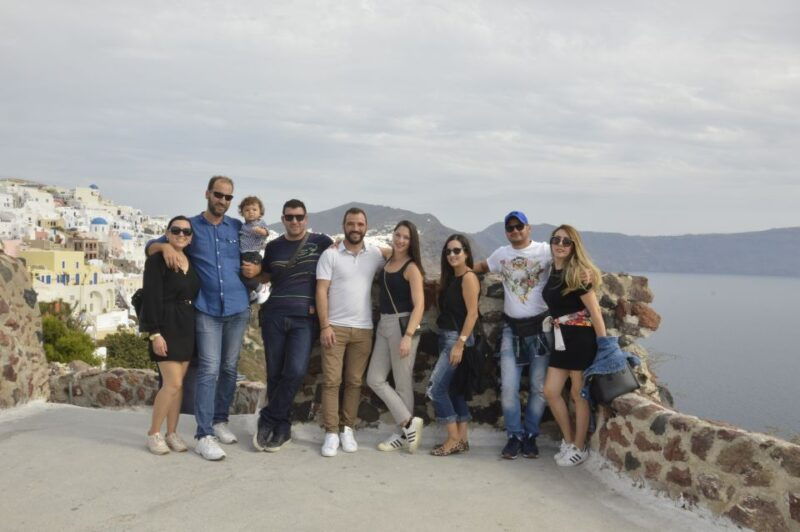 blue-dome-and-oia-sunset-small-group-transfer-2