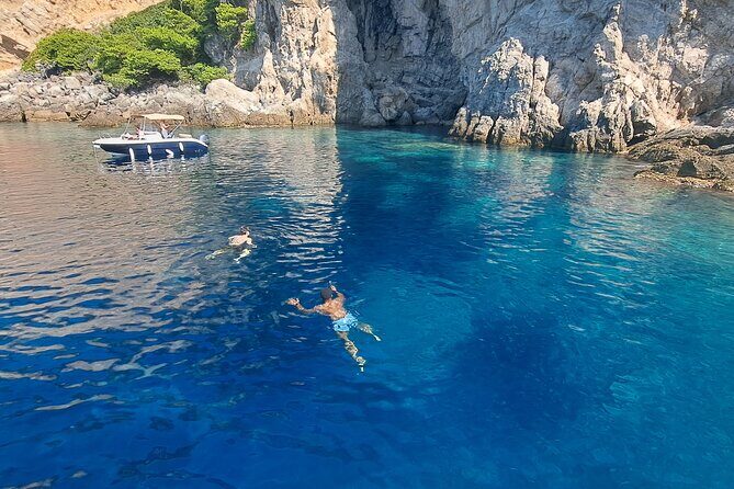 Blue & Green cave,unj beach - with drinks small group speedboat - FAQ