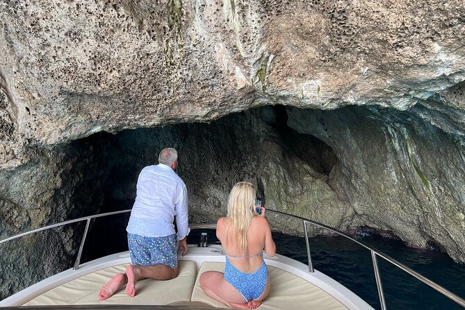 blue-grotto-and-capri-by-private-boat-tour