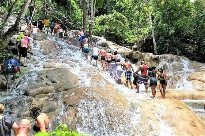 blue-hole-and-dunns-river-falls-from-ocho-rios