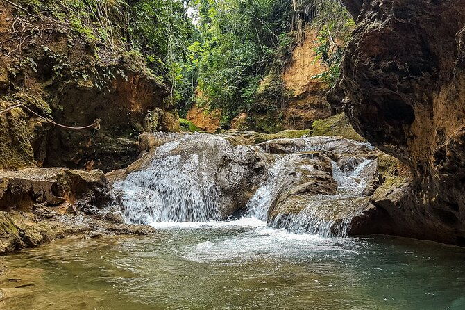 blue-hole-and-dunns-river-falls-from-ocho-rios