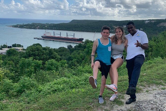 blue-hole-and-dunns-river-falls-private-tour-from-montego-bay