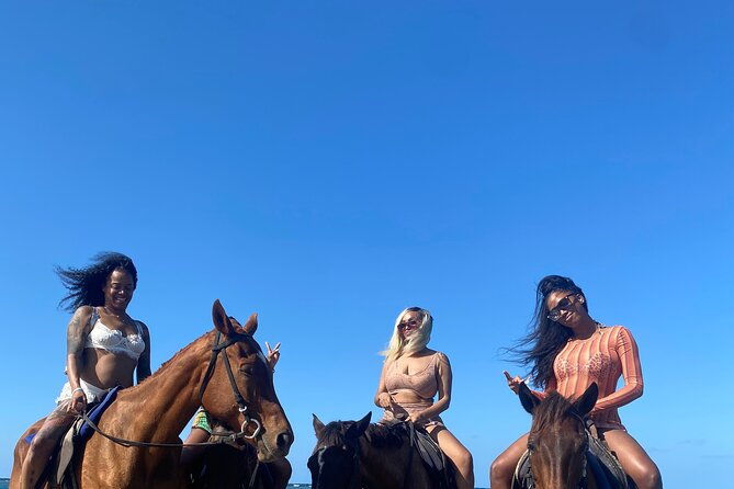 blue-hole-and-horseback-riding-from-runaway-bay