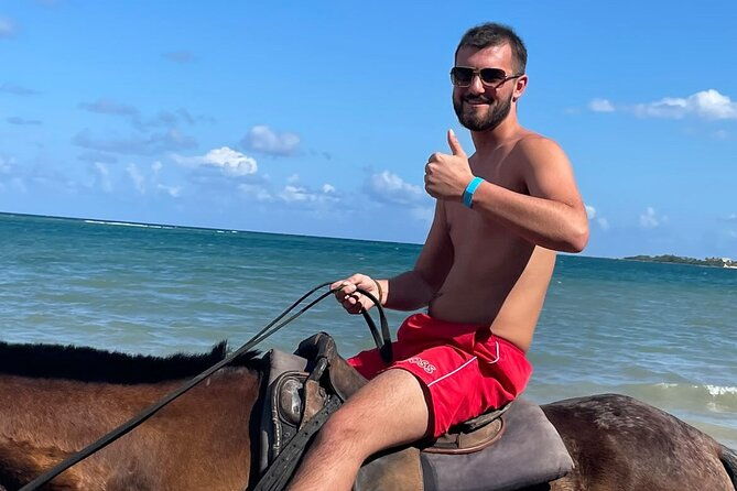 blue-hole-and-horseback-riding-from-runaway-bay