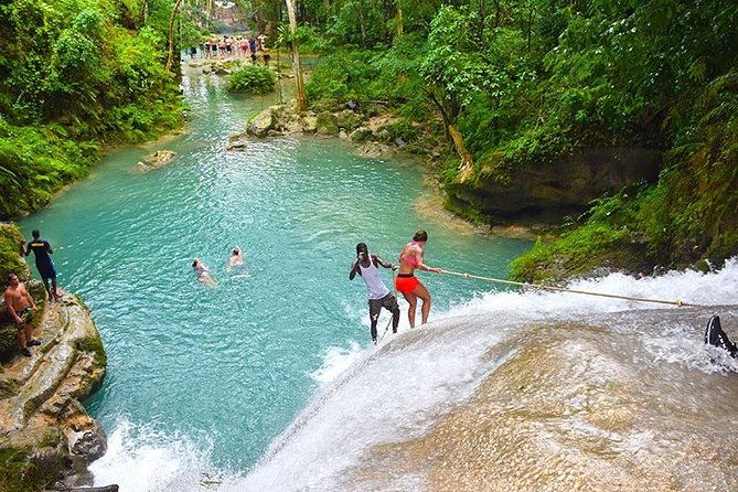 blue-hole-and-secret-falls-plus-dunns-river-falls-combo-tour
