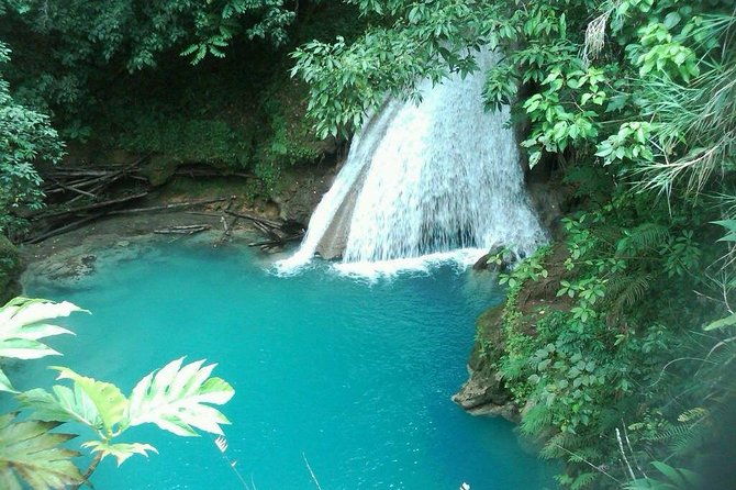 blue-hole-and-sightseeing-tour-from-falmouth
