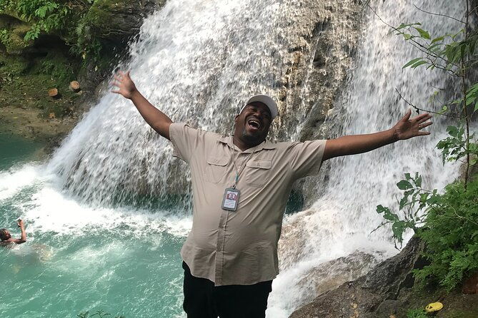 blue-hole-and-tubing-combo-tour-from-montego-bay