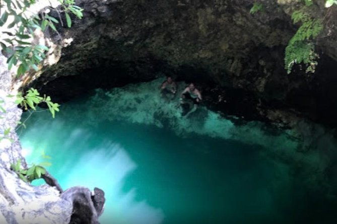 blue-hole-mineral-spring-and-ricks-cafe-private-tour