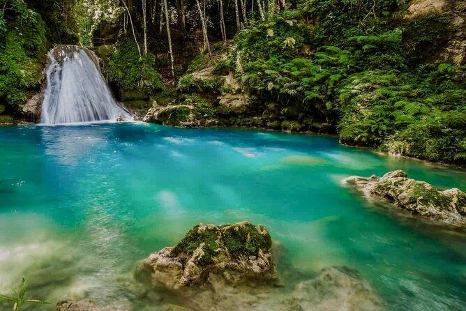 blue-hole-ocho-rios-day-trip-from-montego-bay