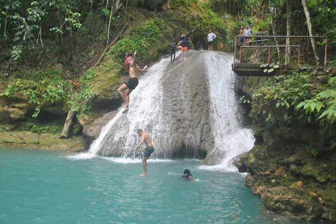 blue-hole-secret-falls-day-trip-plus-shopping-from-runaway-bay