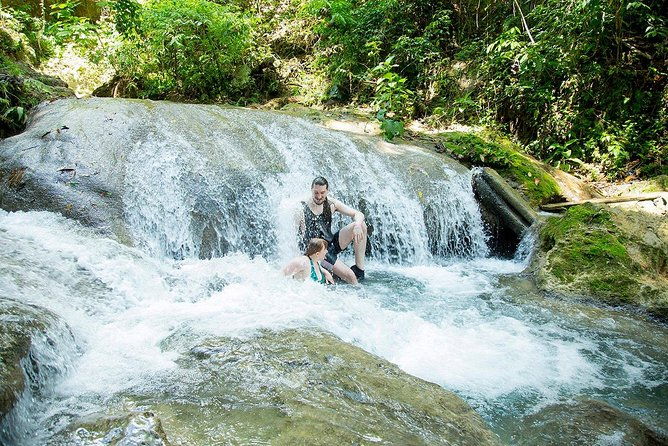 blue-hole-waterfalls-and-rasta-garden-from-montego-bay