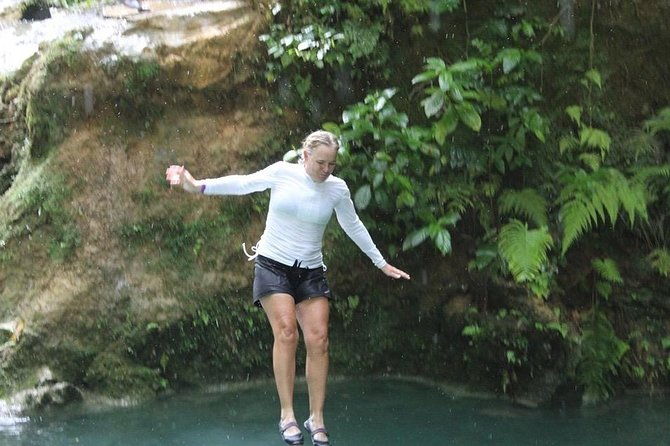 blue-hole-waterfalls-from-runaway-bay